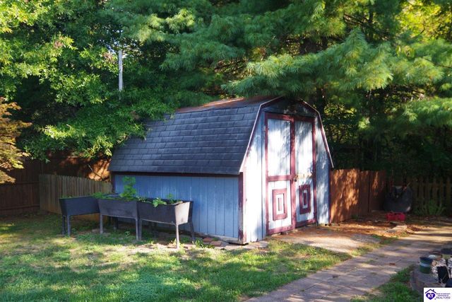 354 Boone Trace, Radcliff, KY 40160