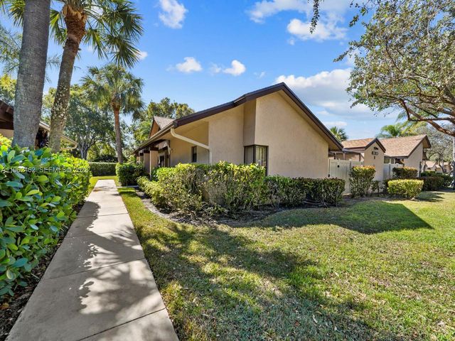 2621 N Carambola Cir N 1707, Coconut Creek, FL 33066