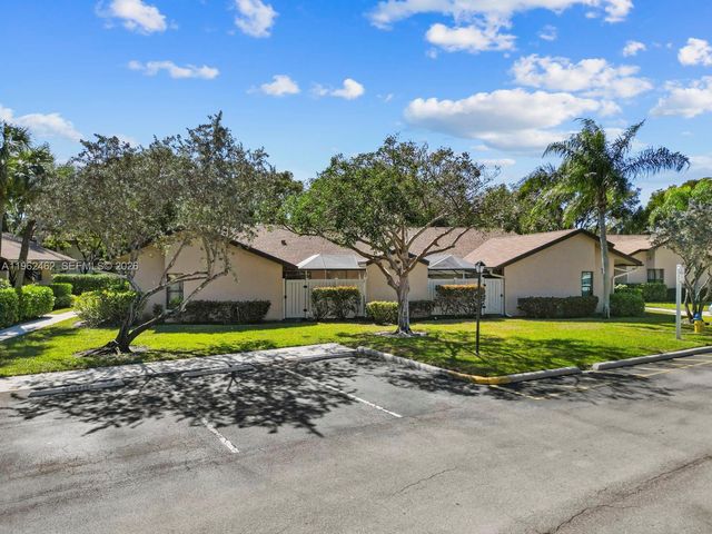 2621 N Carambola Cir N 1707, Coconut Creek, FL 33066
