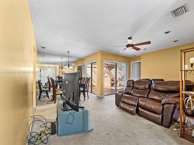 2621 N Carambola Cir N 1707, Coconut Creek, FL 33066