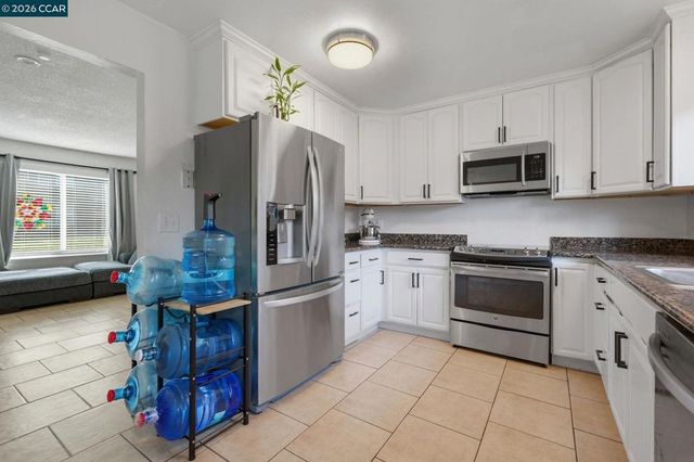 14 El Capitan Ln, Antioch, CA 94509