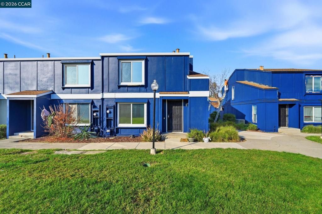 Image 2 of property listing at 14 El Capitan Ln, Antioch, CA 94509