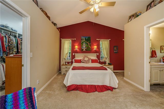 101 Beaverview Drive, Eureka Springs, AR 72631