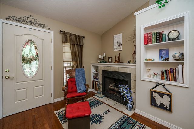 101 Beaverview Drive, Eureka Springs, AR 72631