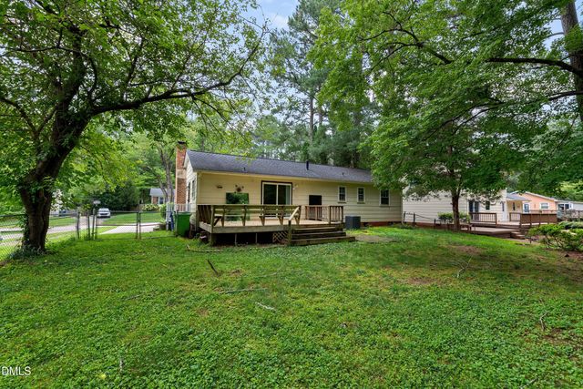 5804 Caledonia Street, Raleigh, NC 27609