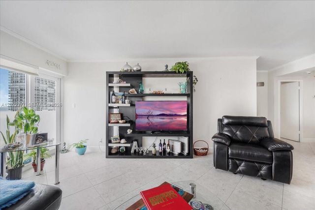 2100 S Ocean Dr 10E, Fort Lauderdale, FL 33316
