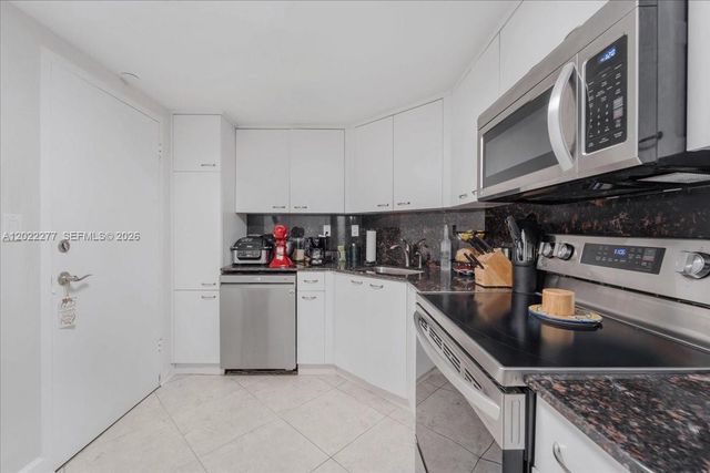 2100 S Ocean Dr 10E, Fort Lauderdale, FL 33316