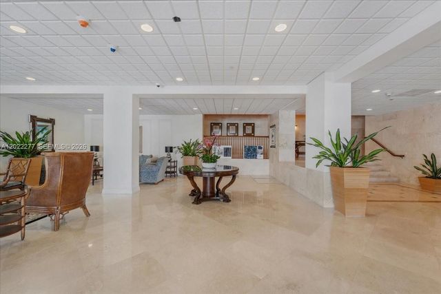 2100 S Ocean Dr 10E, Fort Lauderdale, FL 33316