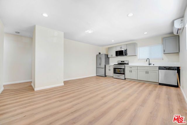845 N Hagar Street, San Fernando, CA 91340