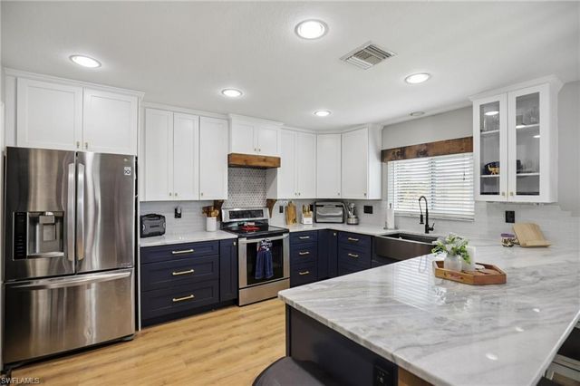1825 NW 23rd TER, Cape Coral, FL 33993