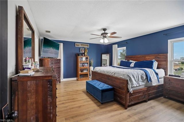 1825 NW 23rd TER, Cape Coral, FL 33993