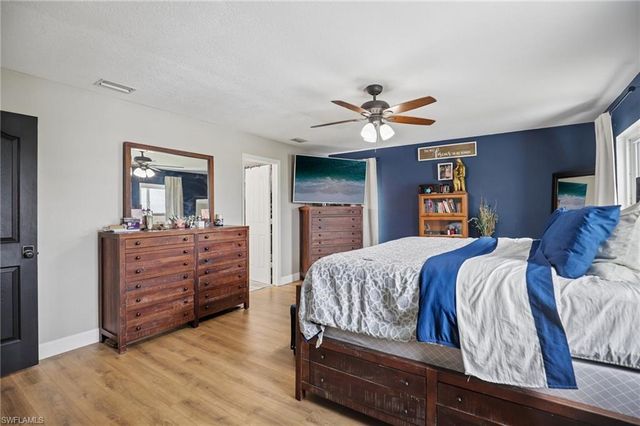 1825 NW 23rd TER, Cape Coral, FL 33993