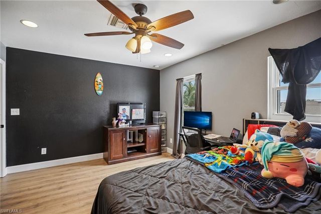 1825 NW 23rd TER, Cape Coral, FL 33993