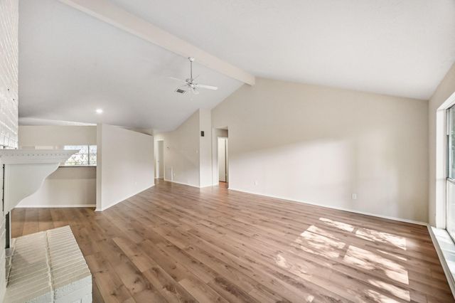 11322 Yorklyn Drive, Houston, TX 77066