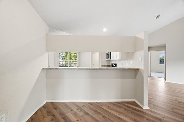 11322 Yorklyn Drive, Houston, TX 77066