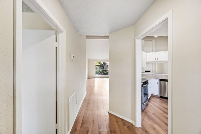 11322 Yorklyn Drive, Houston, TX 77066