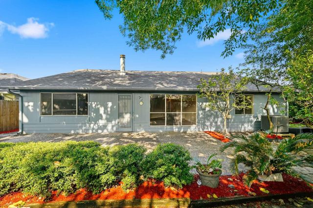 11322 Yorklyn Drive, Houston, TX 77066