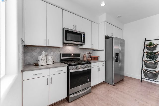 1418 Nightshade Rd 31, Milpitas, CA 95035