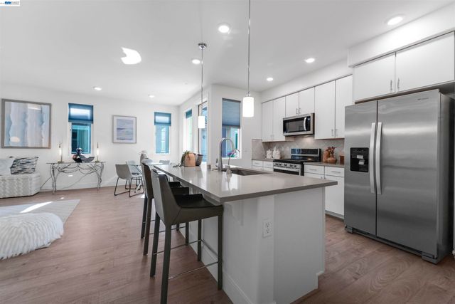 1418 Nightshade Rd 31, Milpitas, CA 95035