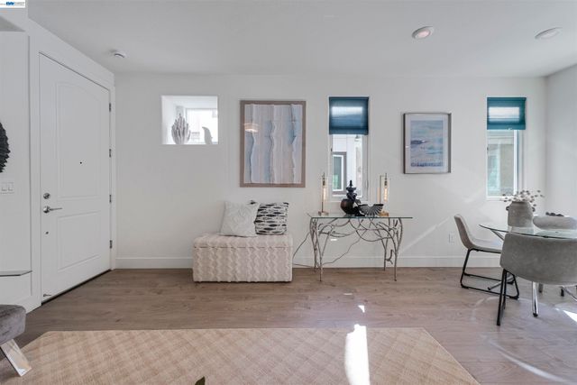 1418 Nightshade Rd 31, Milpitas, CA 95035