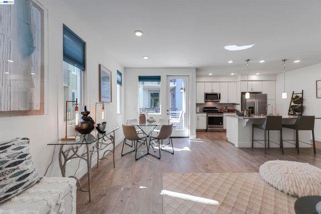 1418 Nightshade Rd 31, Milpitas, CA 95035