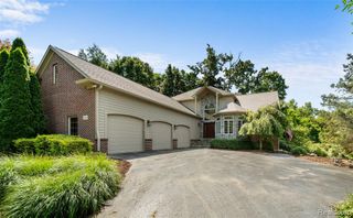 2300 High Meadows Drive, Ortonville, MI 48462