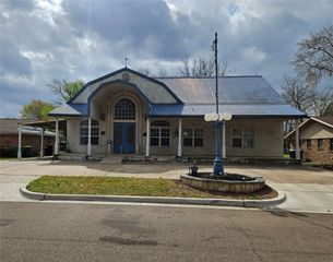 716 Dogwood Street, Robinson, TX 76706