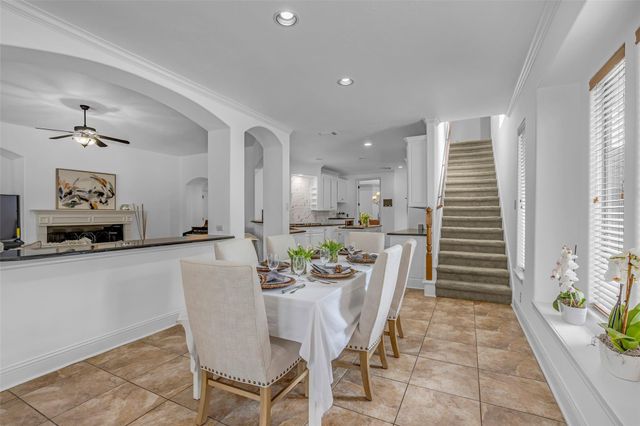3 Mosaic Point Place, Spring, TX 77389