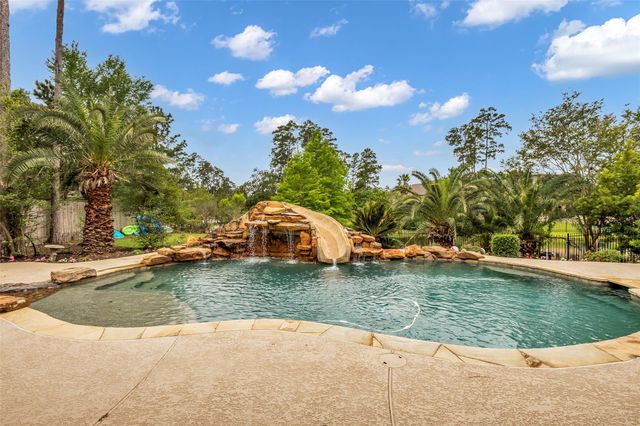 3 Mosaic Point Place, Spring, TX 77389