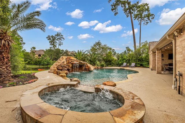 3 Mosaic Point Place, Spring, TX 77389