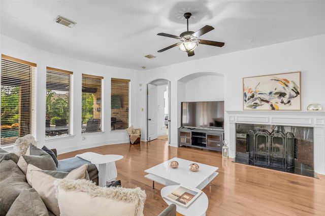 3 Mosaic Point Place, Spring, TX 77389