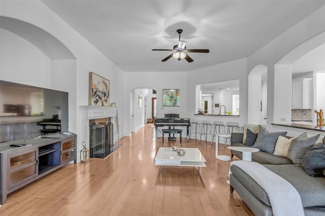 3 Mosaic Point Place, Spring, TX 77389