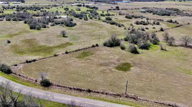 23579 Jones Road, Hempstead, TX 77445