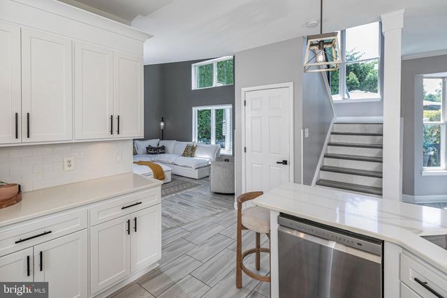 29 SUTPHIN RD, Flemington, NJ 08822