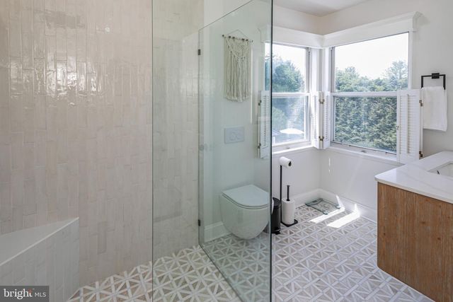 29 SUTPHIN RD, Flemington, NJ 08822