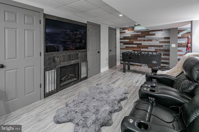 29 SUTPHIN RD, Flemington, NJ 08822