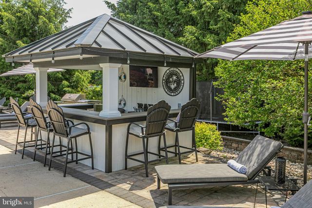 29 SUTPHIN RD, Flemington, NJ 08822