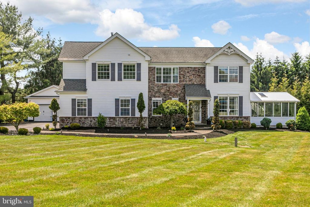 29 SUTPHIN RD, Flemington, NJ 08822