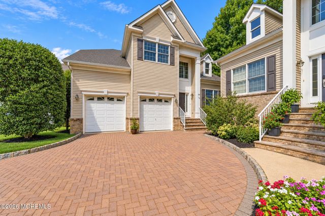 25 Brittany Court, Atlantic Highlands, NJ 07716