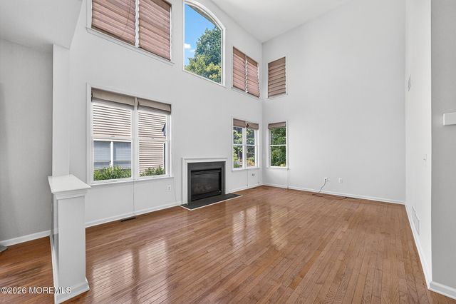 25 Brittany Court, Atlantic Highlands, NJ 07716