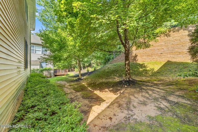 25 Brittany Court, Atlantic Highlands, NJ 07716