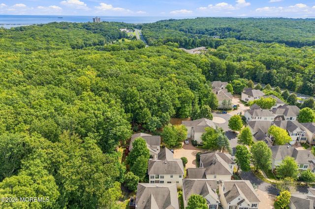 25 Brittany Court, Atlantic Highlands, NJ 07716