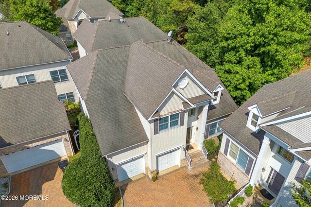 25 Brittany Court, Atlantic Highlands, NJ 07716