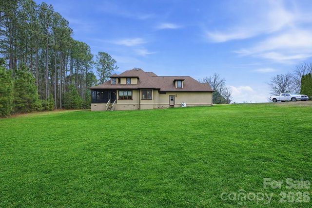 108 Washam Road, Mooresville, NC 28117