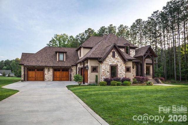 108 Washam Road, Mooresville, NC 28117