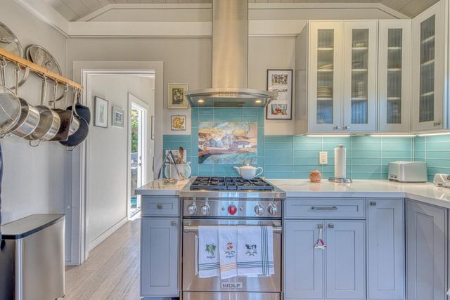 870 Doud Street, Monterey, CA 93940