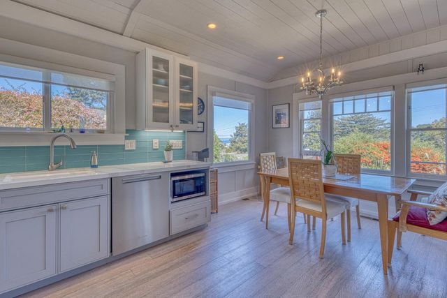 870 Doud Street, Monterey, CA 93940