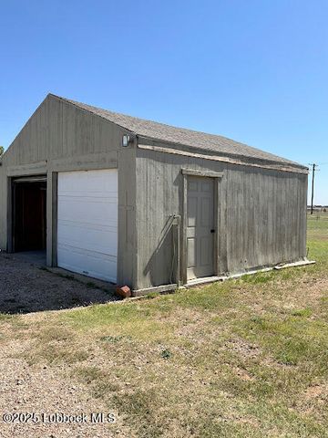 9107 County Rd 7635, Wolfforth, TX 79382