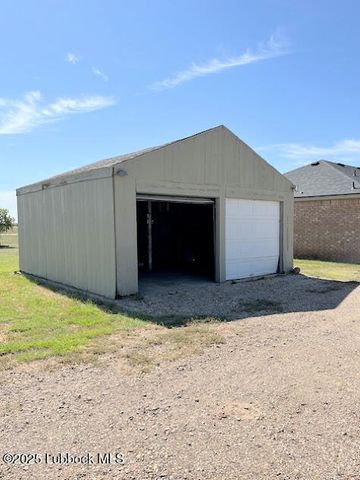 9107 County Rd 7635, Wolfforth, TX 79382