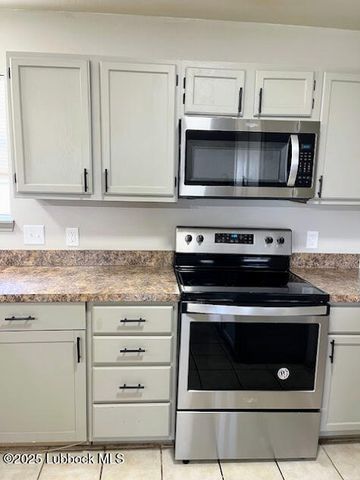 9107 County Rd 7635, Wolfforth, TX 79382